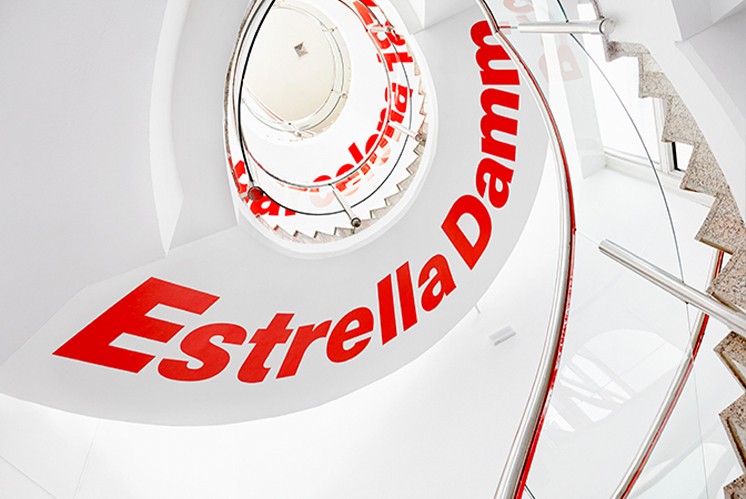 那些你過目不忘的紅色標(biāo)識(shí)牌，一起來看看吧